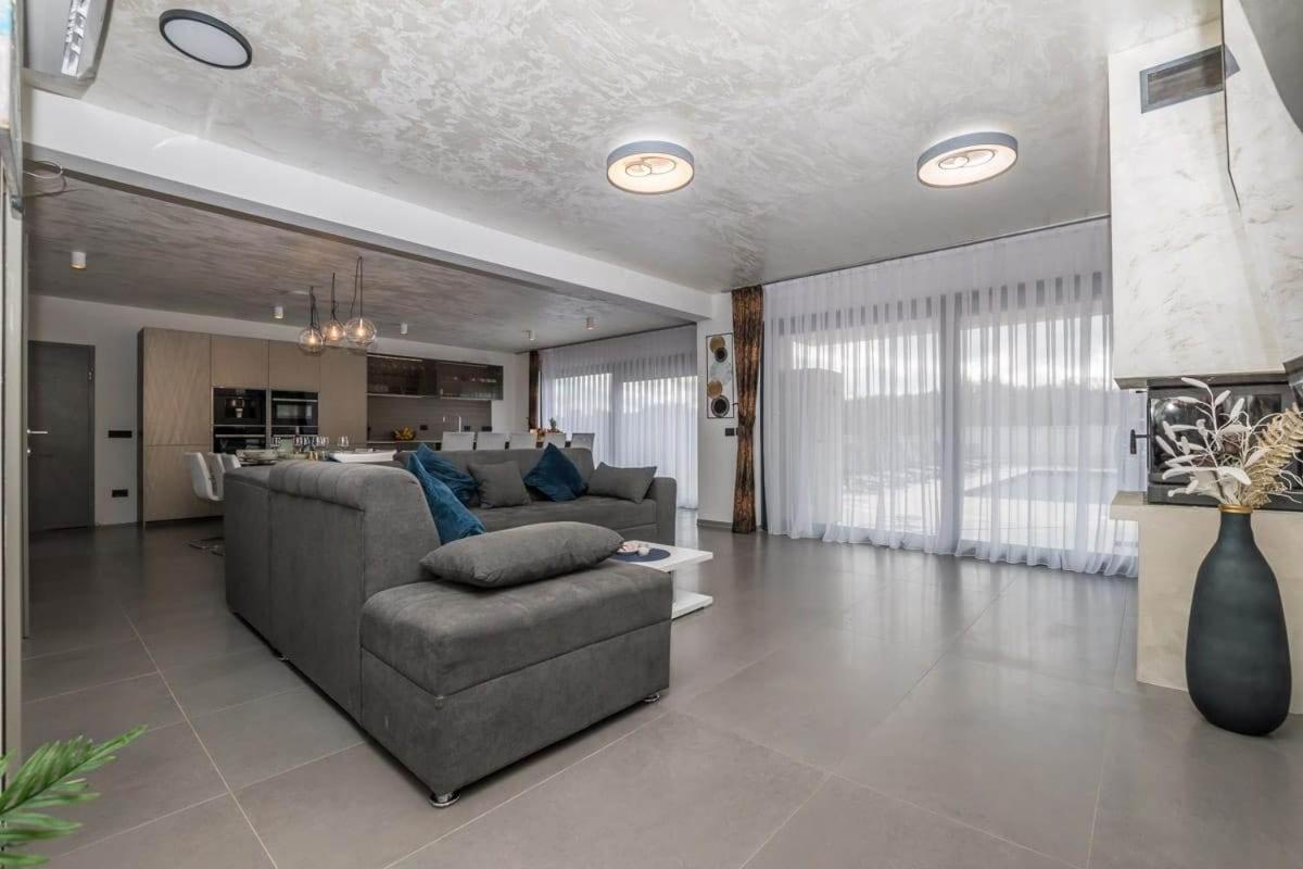 Luxury Sumeja, Istra Villa *
